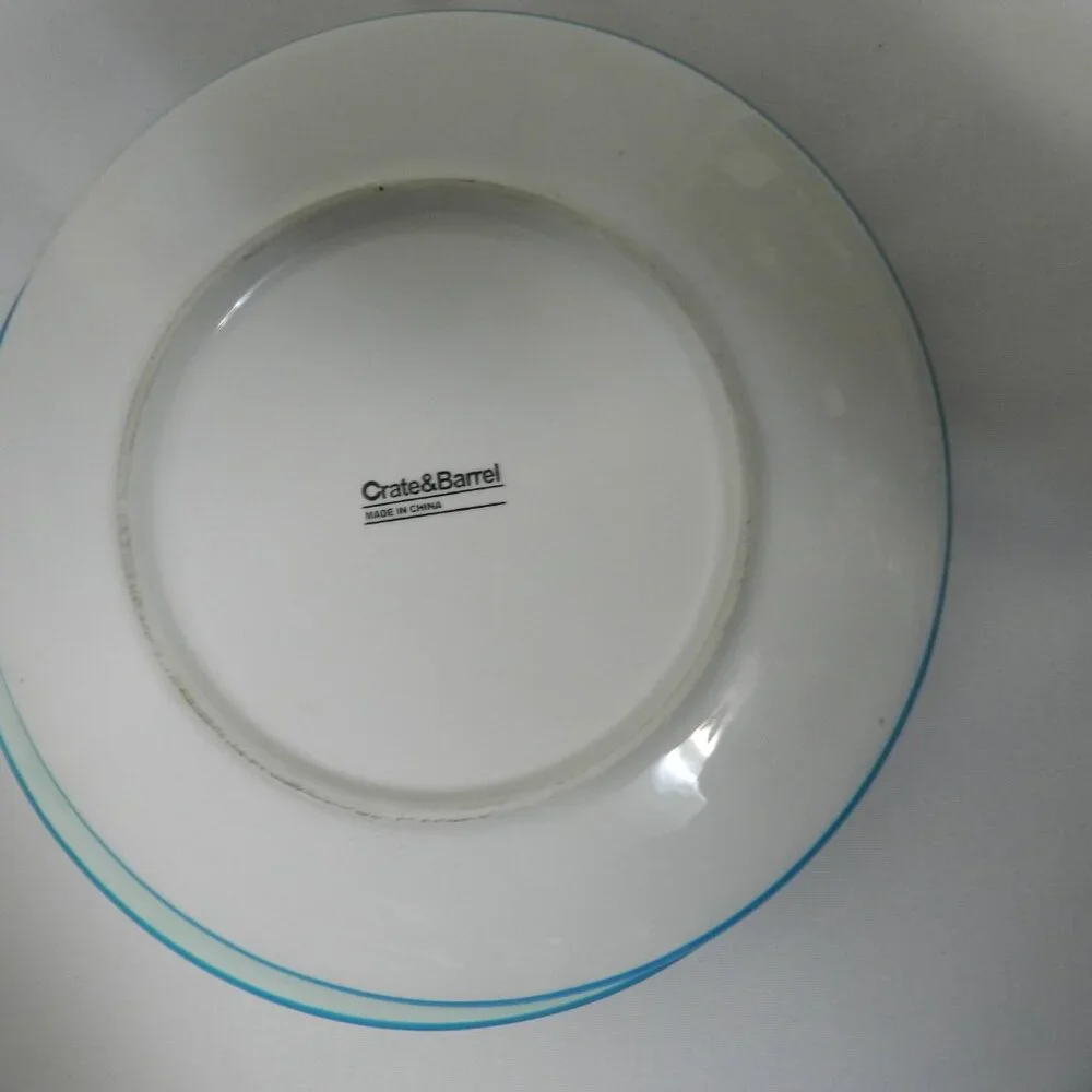 Crate & Barrel Flower Floral lunch appetizer salad side plate Set 2 Pair 8